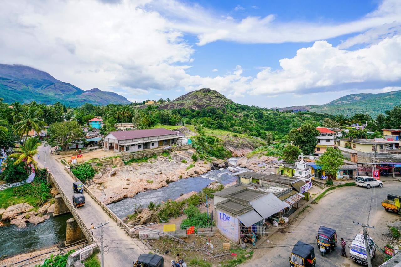Oyo Preferred 15647 River View Inn Munnar Exterior photo