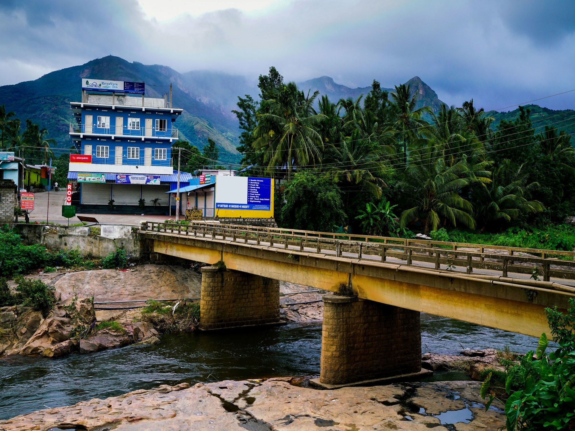 Oyo Preferred 15647 River View Inn Munnar Exterior photo